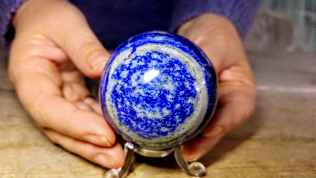 Lapis Lazuli Beautiful landscape Blue colour Sphere - Height: 6 cm - Width: 6 cm- 338 g #1.0
