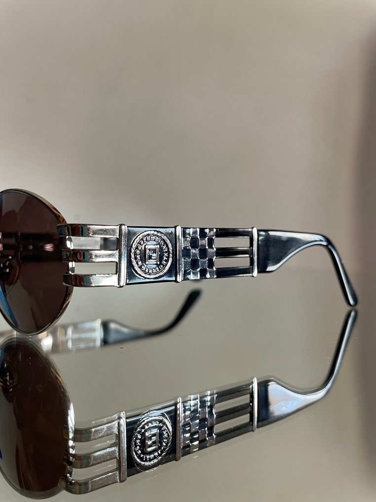 Fendi - 太阳镜 #1.0