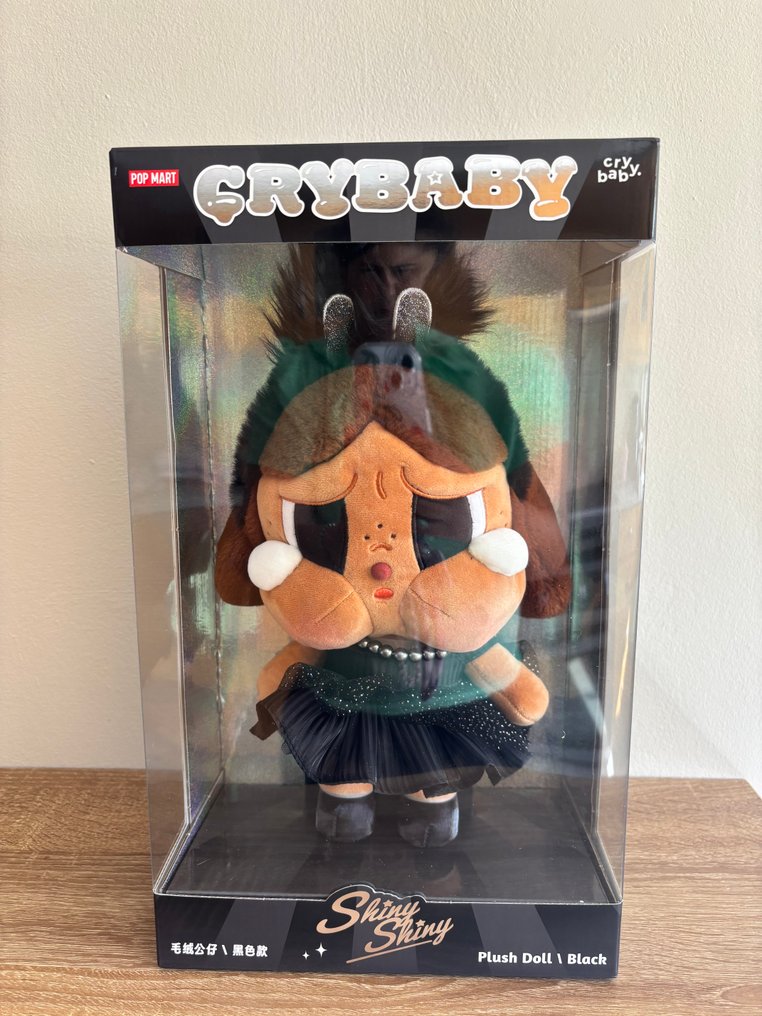 Pop Mart  - Docka Shiny Shiny Plush Doll I Black #1.0