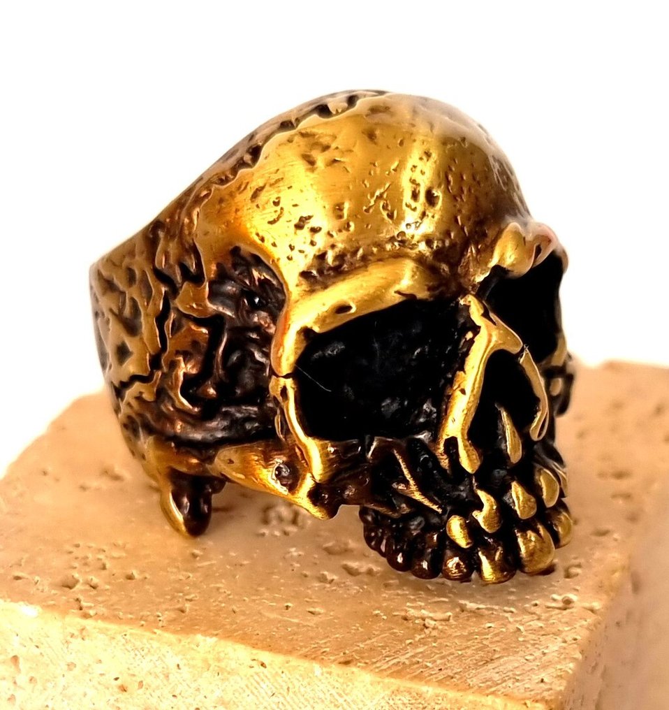 女爵 - 强烈的视觉 - 头骨 - 记忆死神 - 与永恒及无形力量的联系 - 戒指 #2.1