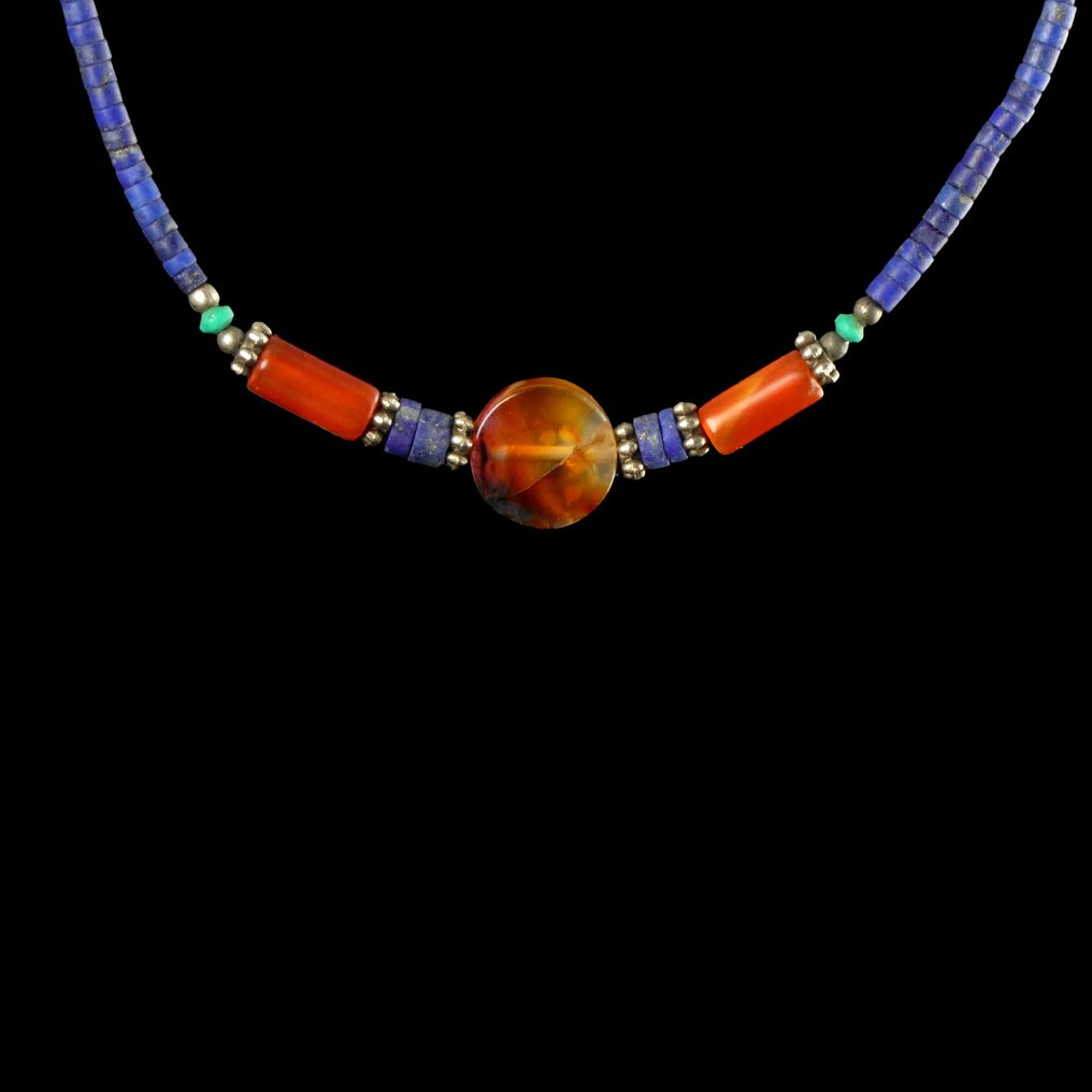 Αρχαία Αίγυπτος, ελληνορωμαϊκή εποχή Κολιέ με χάντρες από Lapis Lazuli και Carnelian.  (χωρίς τιμή ασφαλείας) #2.1