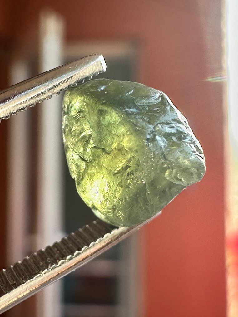 蓝宝石 真正的宝石!令人惊叹的无瑕绿色蓝宝石。天然,百分百来自特别收藏。 - 高度: 10 mm - 宽度: 9 mm- 0.82 g #4.3