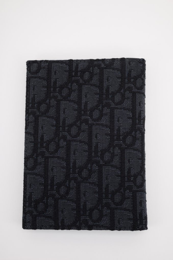 Christian Dior - Funda para pasaporte #1.0