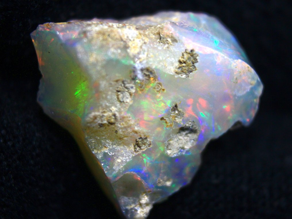 Ct. 12,0 etiopisk opal Råt - Højde: 20 mm - Bredde: 18 mm- 2.4 g #3.2