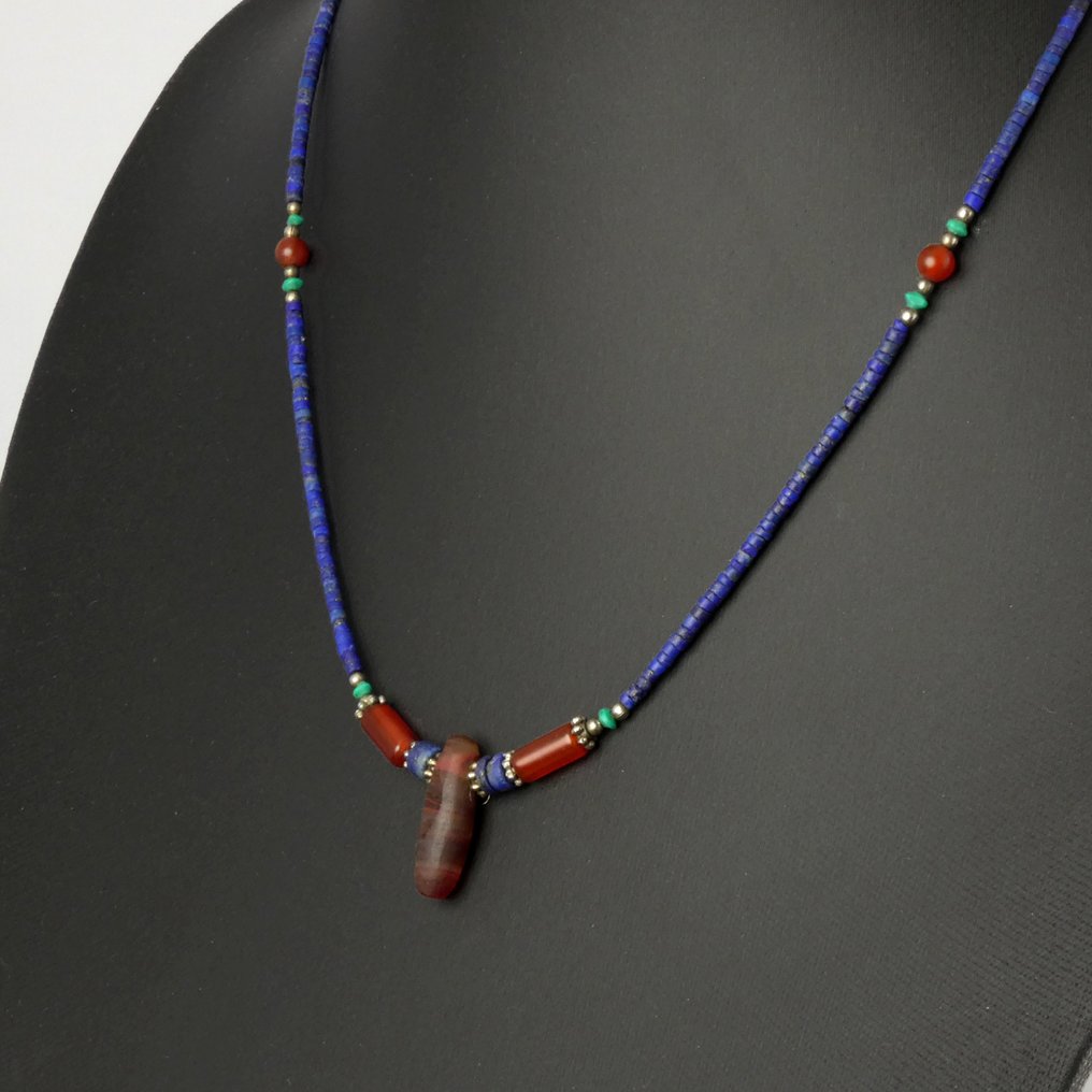Ancient Egypt, Greco–Roman Period Necklace with Lapis Lazuli and Carnelian beads (No reserve price) #1.0