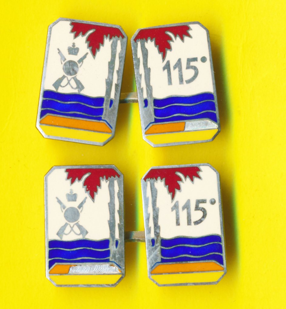 Italy - Unpublished cufflinks to the general public, silver model for Officer. - Military accessories #1.0