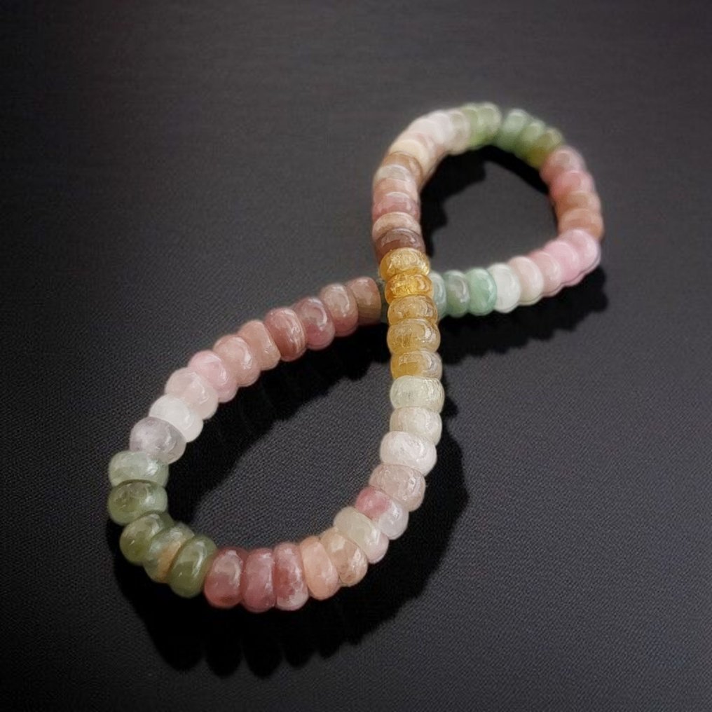 碧玺粉色调西瓜 顶级品质。未处理的天然石材。 - 高度: 0.6 cm- 11 g #3.2