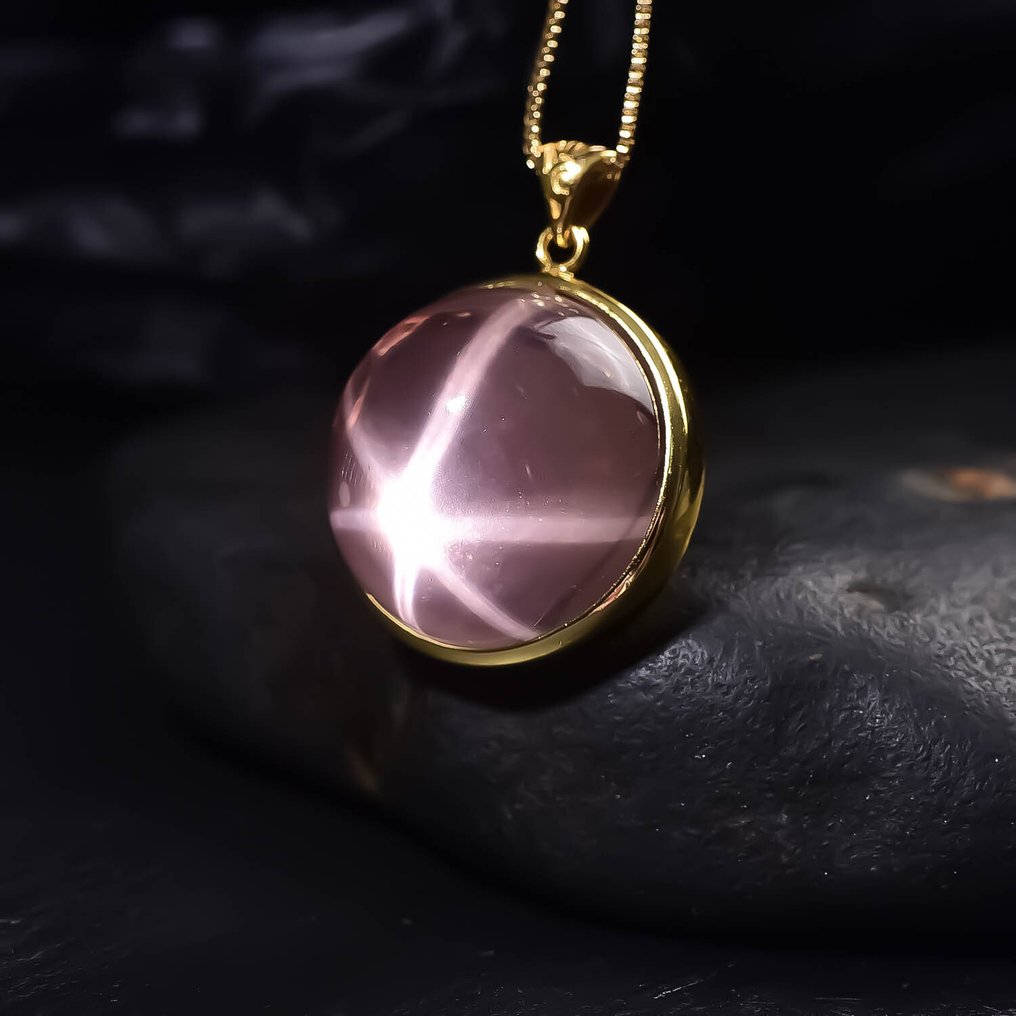 Geen veiling, ALGT gecertificeerd - Grote en zeer exclusieve natuurlijke rozenkwarts hanger Buitengewone helderheid die meteen opvalt.- 13.53 g #4.3