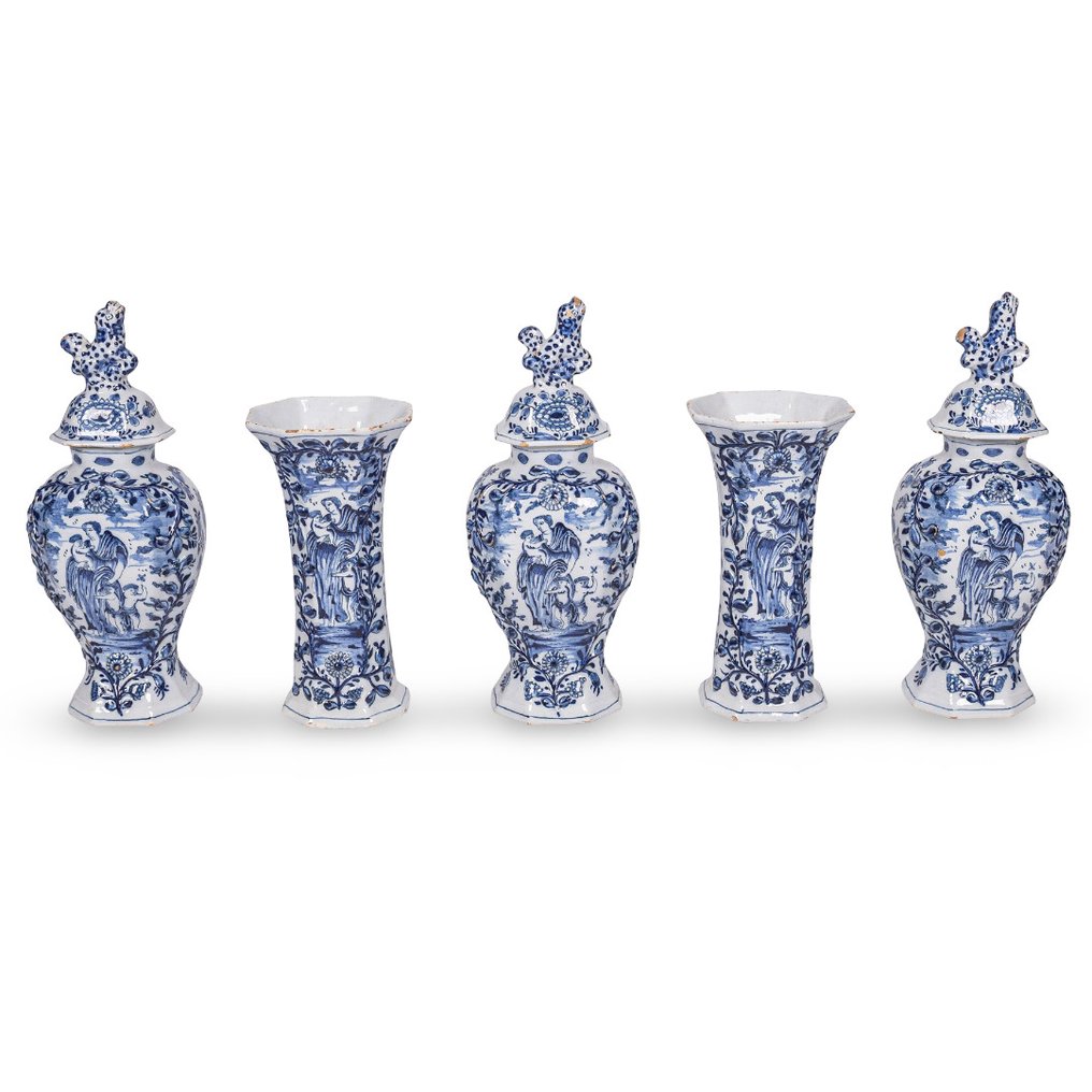 Een 5-delig kaststel, Maria met kind,  Pieter van den Briel, eigenaar ’t Fortuyn (1753-1759) - Vase  - Steingods #1.0