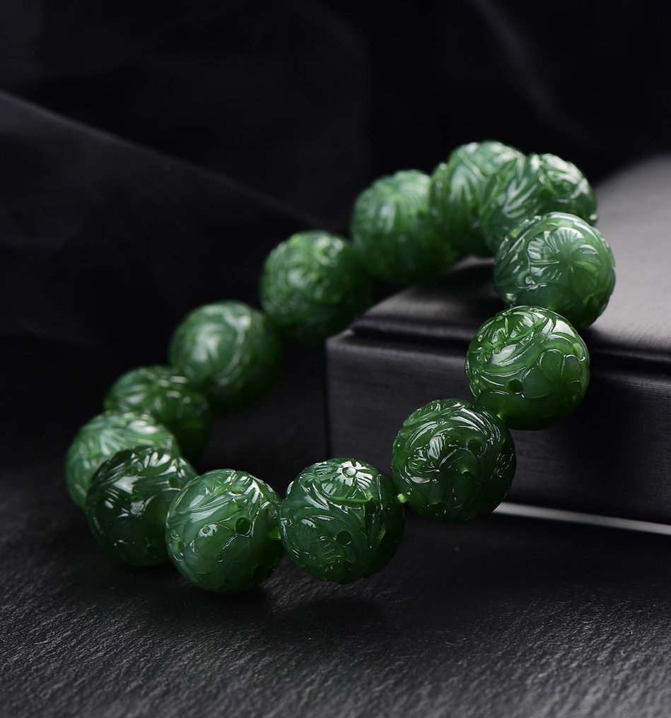 ALGT 认证 - 巨大且高度独家的天然软玉手链 一种立即吸引目光的浓烈颜色- 74.08 g #1.0