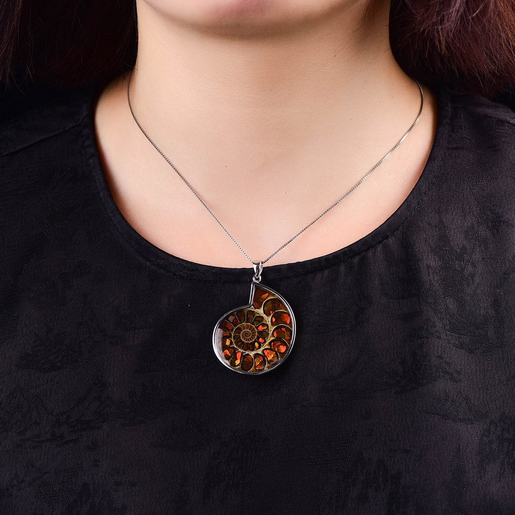 Χωρίς Αποθεματικό - Πιστοποιημένο από ALGT - Μεγάλο και Υψηλής Αποκλειστικότητας φυσικό μενταγιόν Μια δεξιοτεχνική σύνθεση καλλιτεχνίας και φυσικής κομψότητας- 15.6 g #1.0