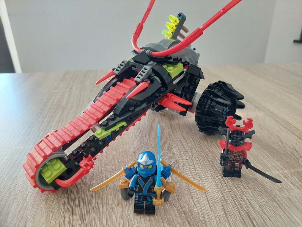 LEGO Set - Ninjago - Kai's Blade Cycle (9441) & Warrior Bike