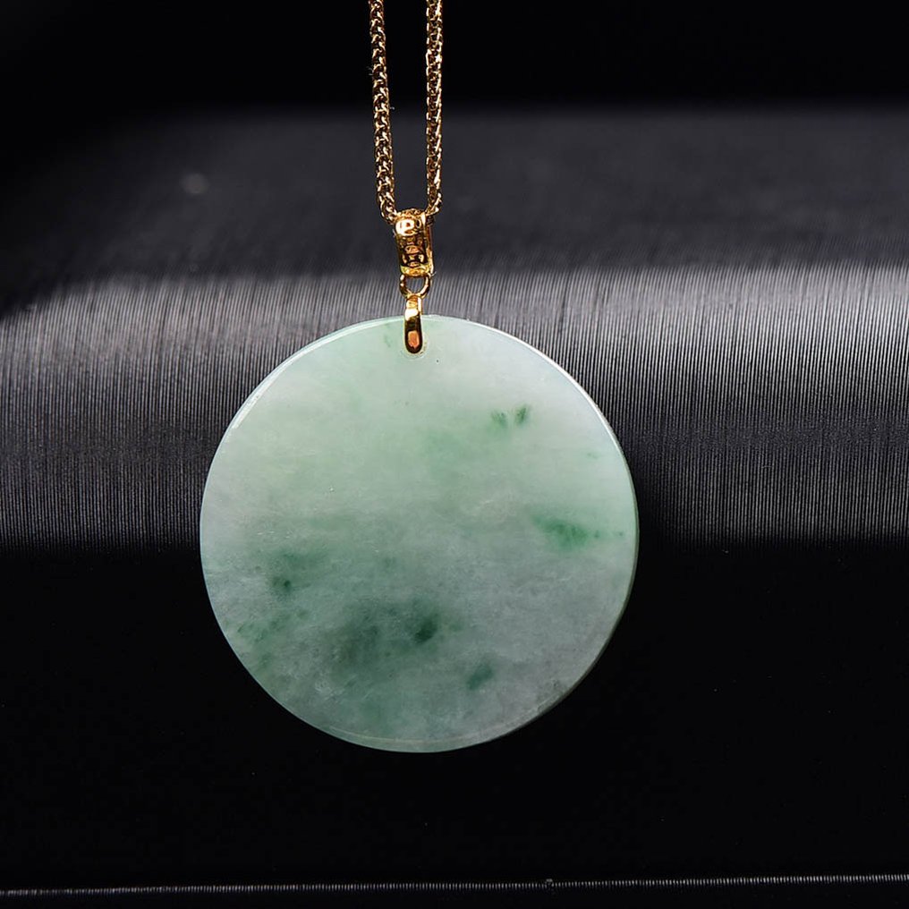 ALGT 认证——大型高端独家天然翡翠吊坠 艺术与自然优雅的完美融合- 2.67 g #1.0