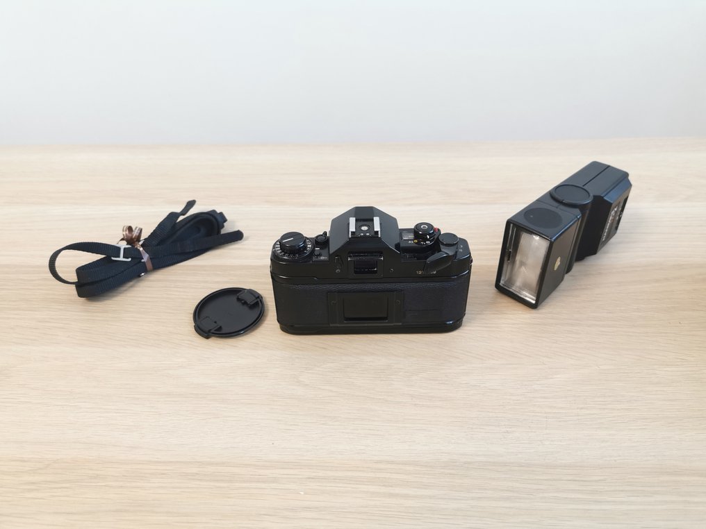 Canon A-1 nero + FD 1,8/50mm + flash + manuale di istruzioni via pdf | Analogue camera #2.1