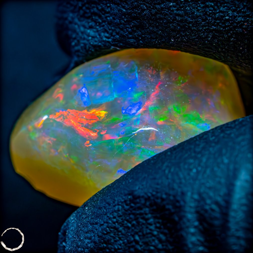 非常罕见的完美墨西哥火焰欧泊水晶 9.75 克拉- 1.95 g #4.3