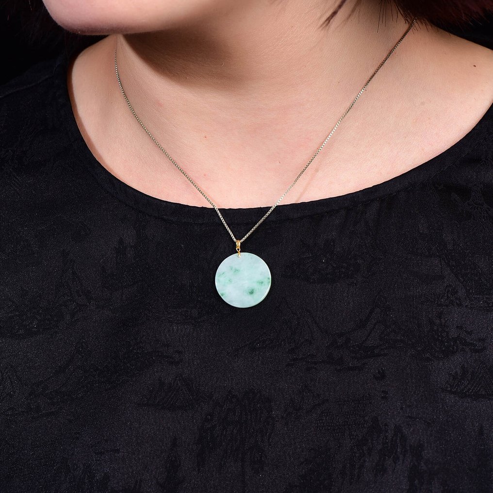 ALGT 认证——大型高端独家天然翡翠吊坠 艺术与自然优雅的完美融合- 2.67 g #1.0