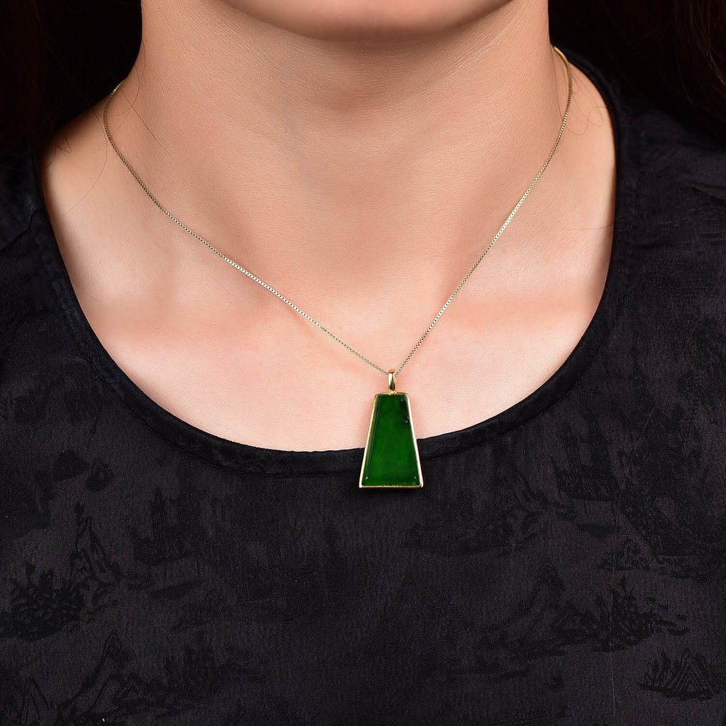 Pendentif en jadeite naturel certifié ALGT - Très exclusif Une trouvaille définie par sa clarté- 3.95 g #1.0