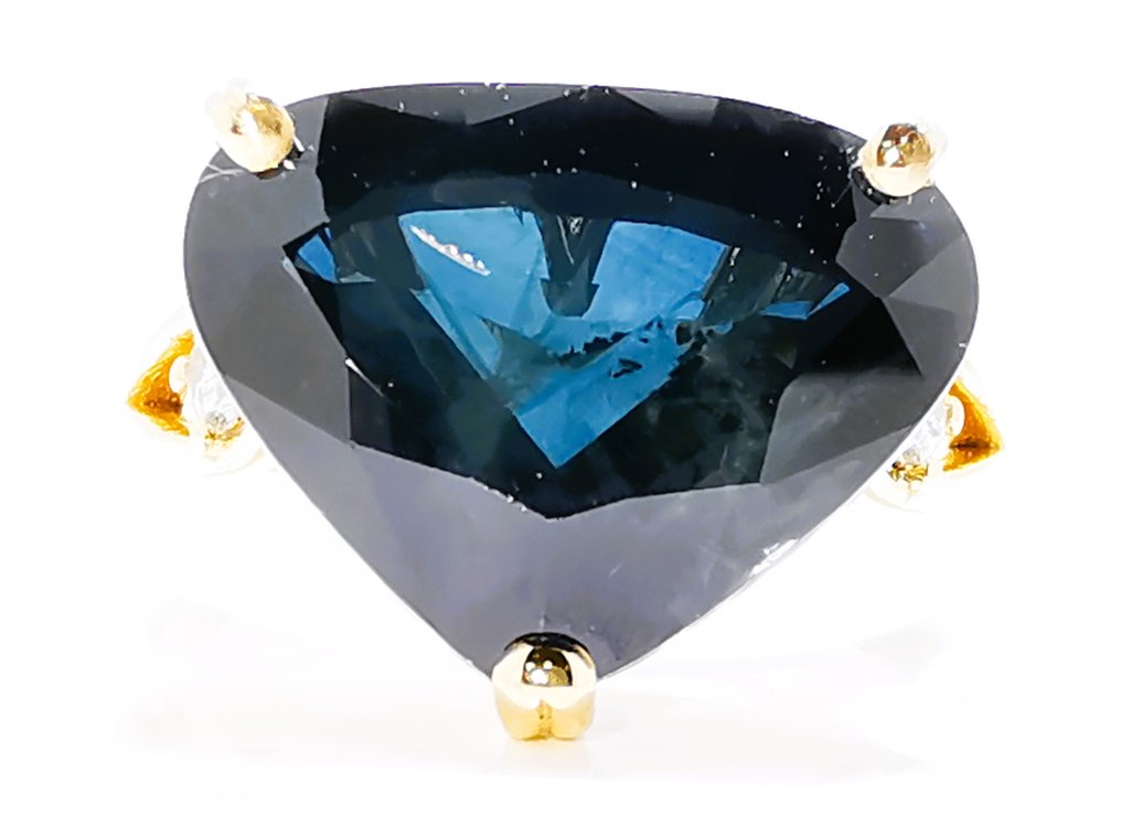 Ring - 18 kt Gelbgold, Zafiro 8,12 ct IGE 5,17 g -  8.12ct. tw. Saphir - Diamant - THAILAND #1.0