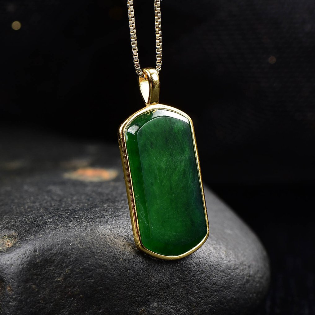 ALGT认证 - 高度专属的自然翡翠吊坠 一件以其清澈著称的宝藏- 3.39 g #4.3