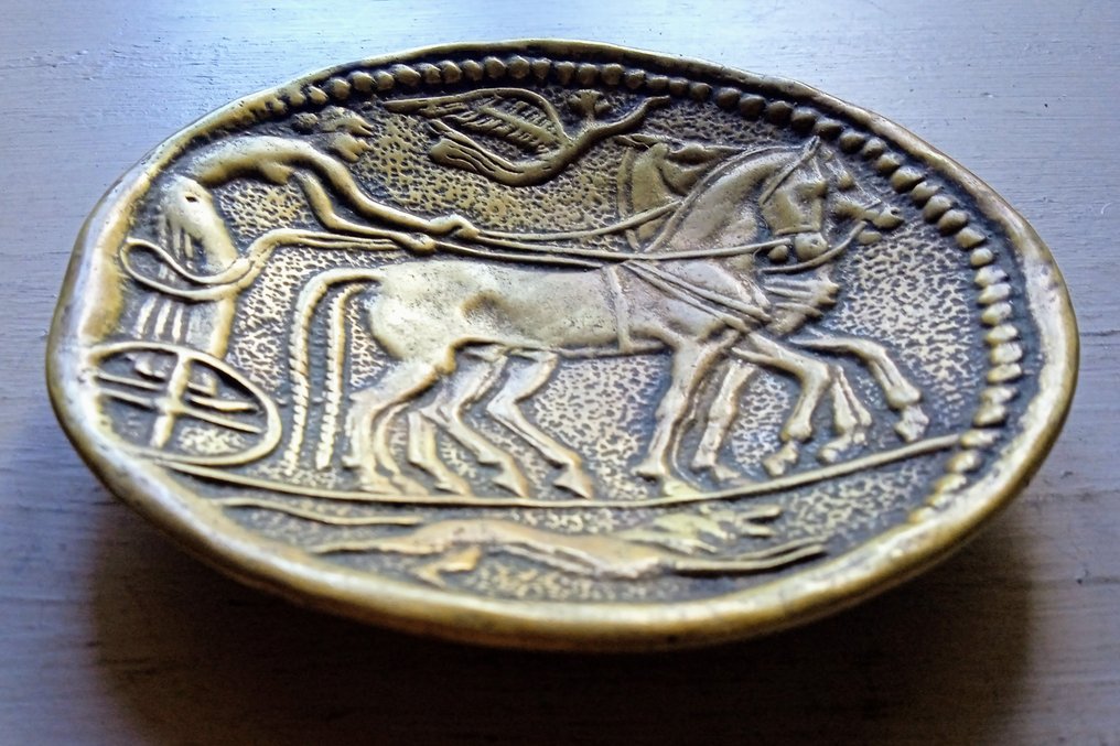 Max Le Verrier (1891-1973) - Cinzeiro - QUADRIGE Série Monnaies Antiques N° 246 - Patina dourada com nuance #2.1