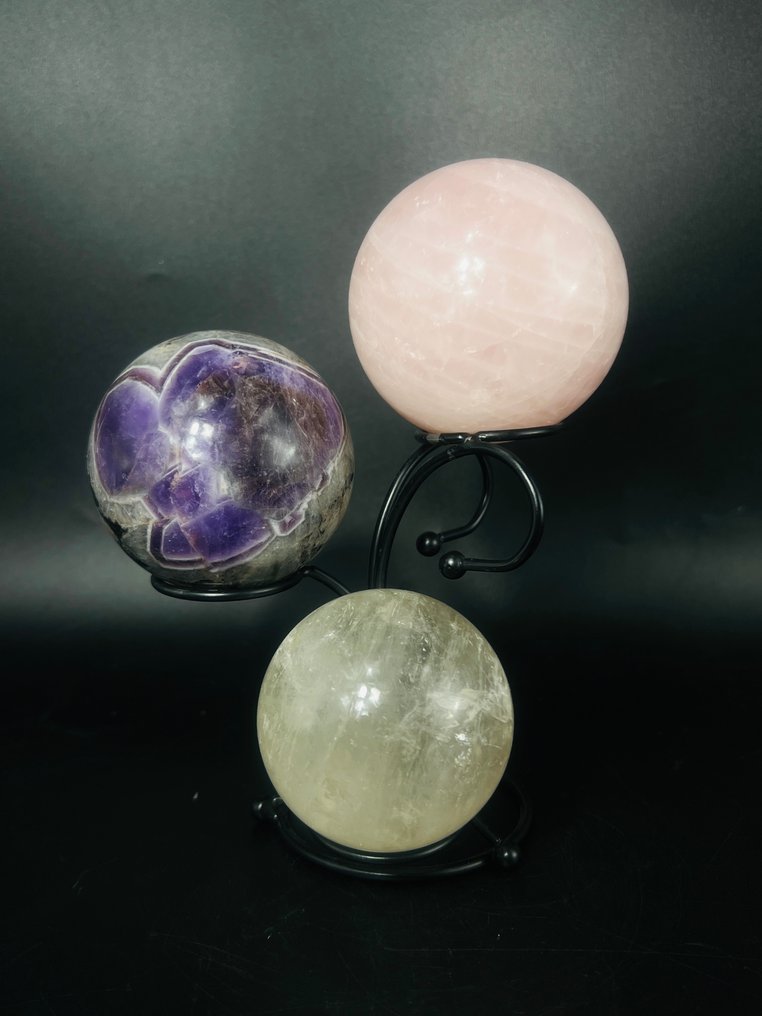 Kristallipallo-kokoelma – Kvartsikolmikko ruusukvartsia, ametistia ja kirkasta- 1426 g - (1) #1.0