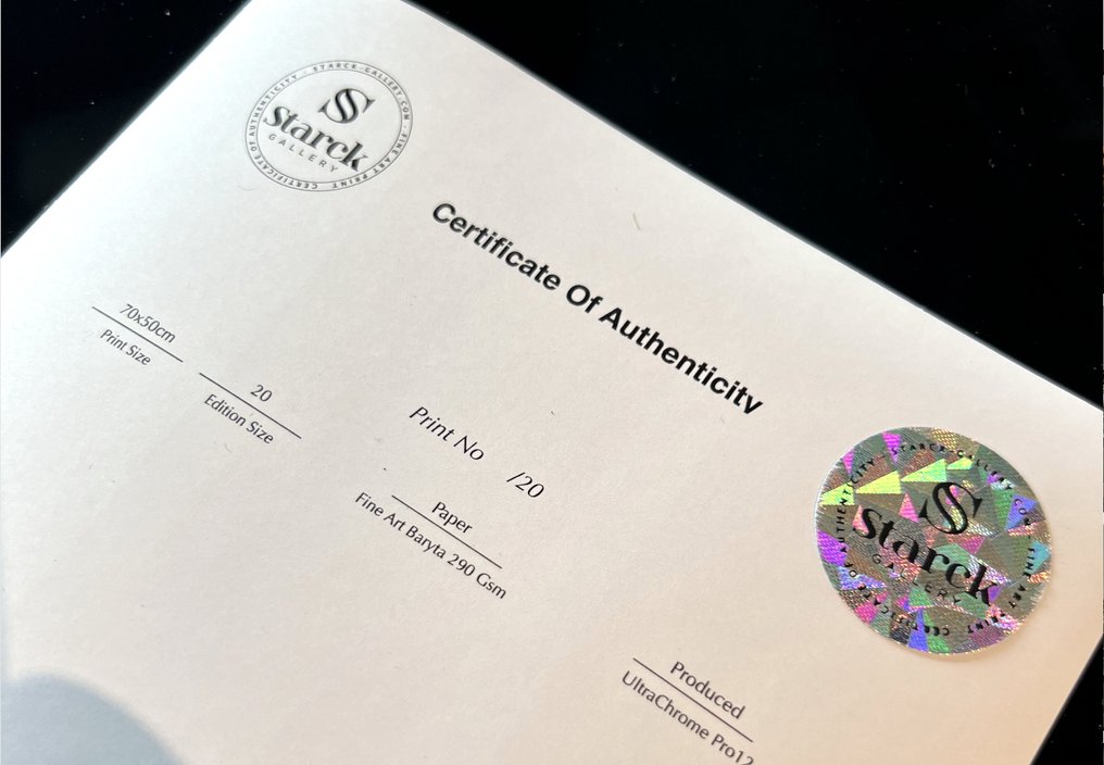 Keith Richards, Rolling Stones 1990s - Fine Art Photography - Luxury Wooden Framed 70X50 cm - Limited Edition Nr 02 of 20 - Serial MU 171 - Original Certificate (COA), Hologram - 100% New. Shipping Reduction from 3 items #2.1