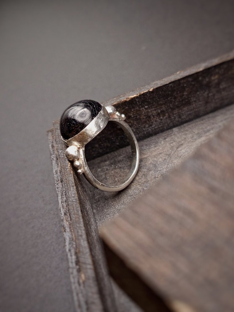 Μοναδικό και χειροποίητο δαχτυλίδι από ασήμι 925 με κορυφαίας ποιότητας Τορμαλίνη.- 4.8 g - (1) #3.2