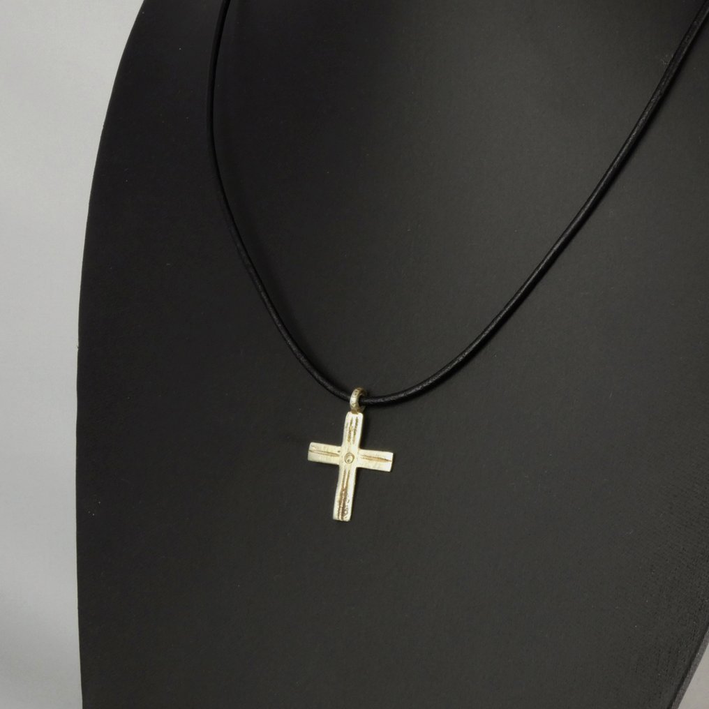 Middeleeuwen, kruisvaardersperiode Latijns, Cross pendant (Zonder minimumprijs) #2.1