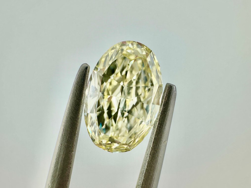 1 pcs Gyémánt (Természetes színű) - 1.41 ct - Ovális - Fancy light Sárga Sárga - SI2 - Nemzetközi Gemmológiai Intézet (IGI) - Természetes #2.1