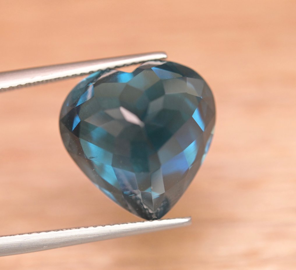 1 pcs Blå Zirkon - 21.17 ct - Internasjonal forening for fargede edelstener (ICA GemLab) - Naturlig glitrende zirkon #4.3