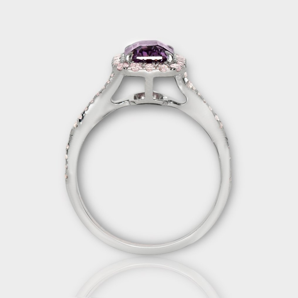 Ingen reservasjonspris - Ring - 14 karat Hvitt gull, IGI 1,65 ct Uoppvarmet intens lilla - 2.10ct. tw. Spinell - Diamant #4.3
