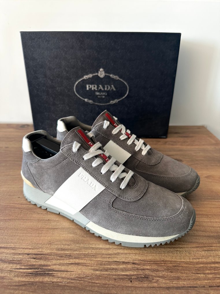 Prada - Sneakers - Size: EU 37.5 #1.0