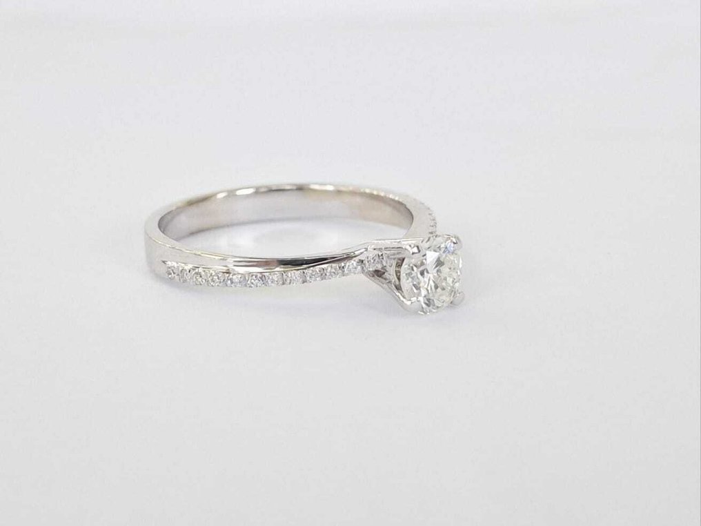 Kihlasormus - 18 kt. Valkokulta -  0.60ct. tw. Timantti (Luonnollinen) - Timantti #1.0