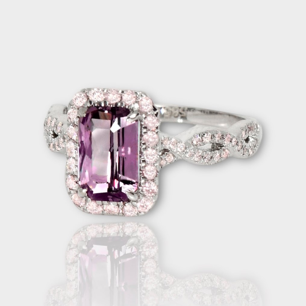 Ingen reservasjonspris - Ring - 14 karat Hvitt gull, IGI 1,65 ct Uoppvarmet intens lilla - 2.10ct. tw. Spinell - Diamant #2.1