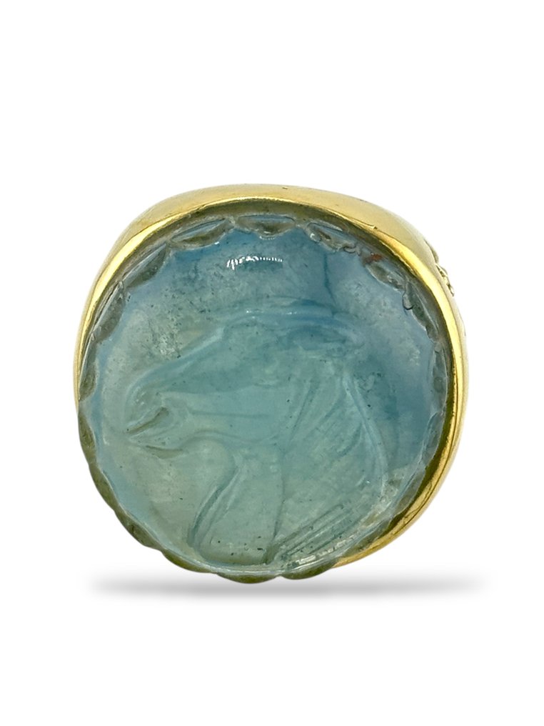 Δαχτυλίδι - 18 καράτια Κίτρινο χρυσό, Δαχτυλίδι από 18K χρυσό με μεγάλο ανοιχτό μπλε άλογο χαραγμένο σε ακουαμαρίνα Ακουαμαρίνης #3.2
