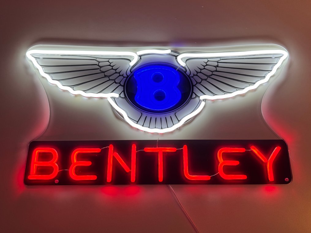 Sign - Bentley - Neon Illuminated Lighted Sign Lightbox NO RESERVE #1.0