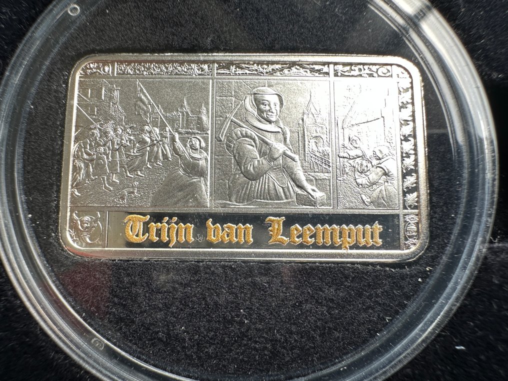 Netherlands. Zilverbaren '900 jaar Utrecht Collectie' in cassette #1.0