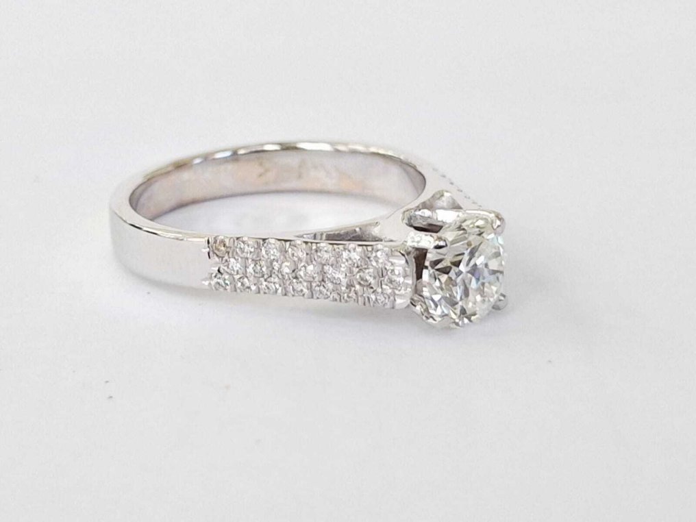 Δαχτυλίδι αρραβώνων - 18 καράτια Λευκός χρυσός - 0.88ct. tw. Διαμάντι (Φυσικό) - Διαμάντι #1.0