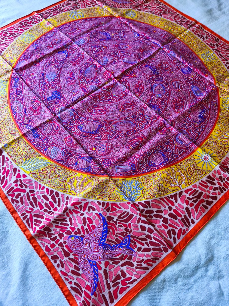 Hermès - LA LÉGENDE DU POISSON CORAIL by Christine Henry, recherché - Foulard #4.3