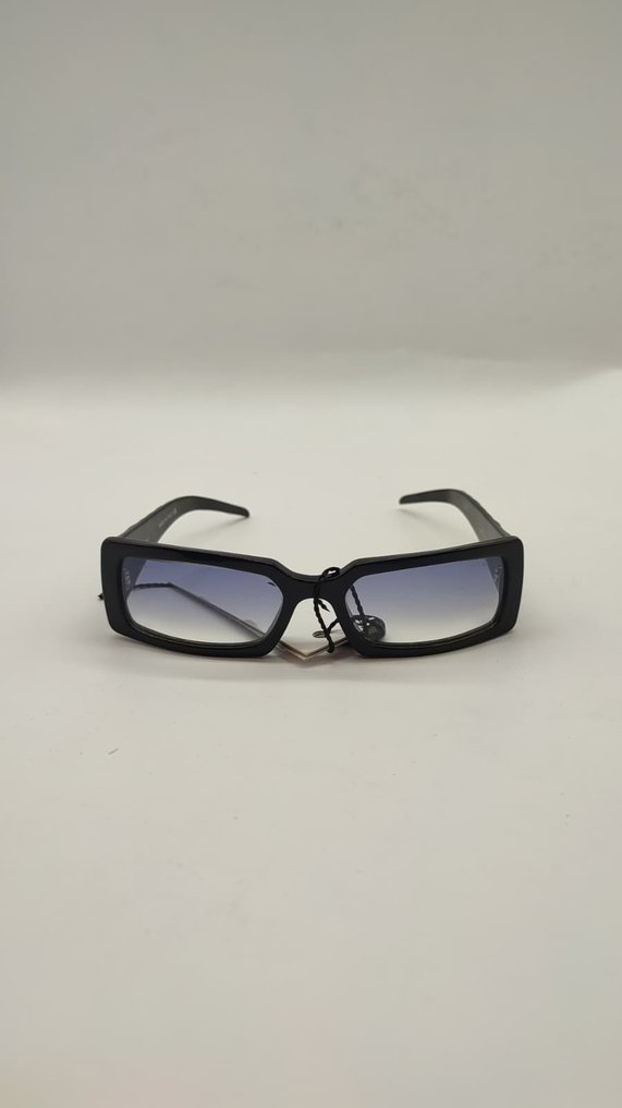 Chanel - 太阳镜 #1.0