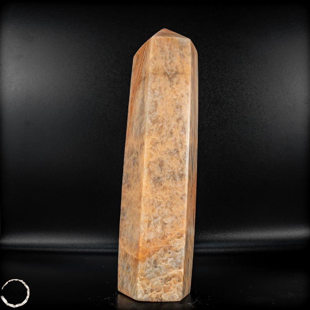 柔和光辉—自然的桃色月光石 方尖碑- 1352.23 g #2.1