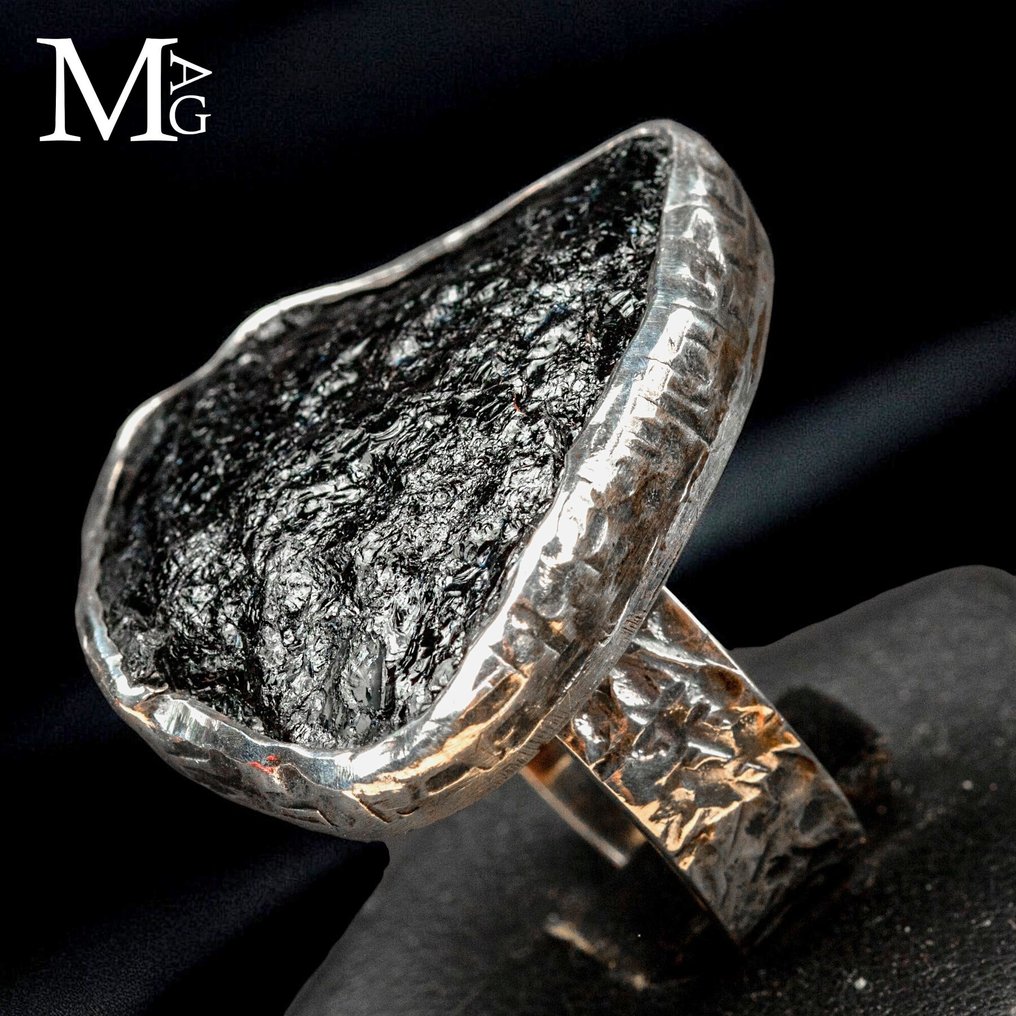 Ακατέργαστος μαύρος τουρμαλίνης, αποκλειστικό χεραμένο ασημένιο πλαίσιο, πιστοποιημένο ιταλικό - Ύψος: 32.5 mm - Πλάτος: 30 mm- 24 g #1.0