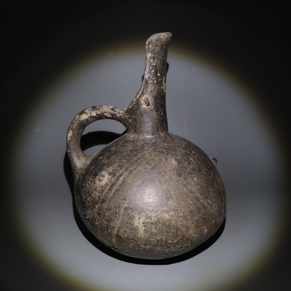 Medio Oriente, Yortan Terracotta Vaso. ca. 2700-2400 a.C. altezza 27,5 cm. #1.0