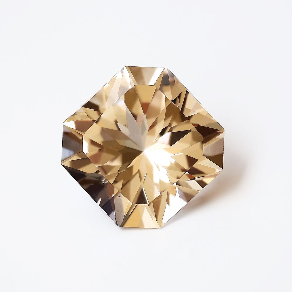 1 pcs  棕色 黄宝石  - 21.97 ct - 国际宝石研究院（IGI） #1.0