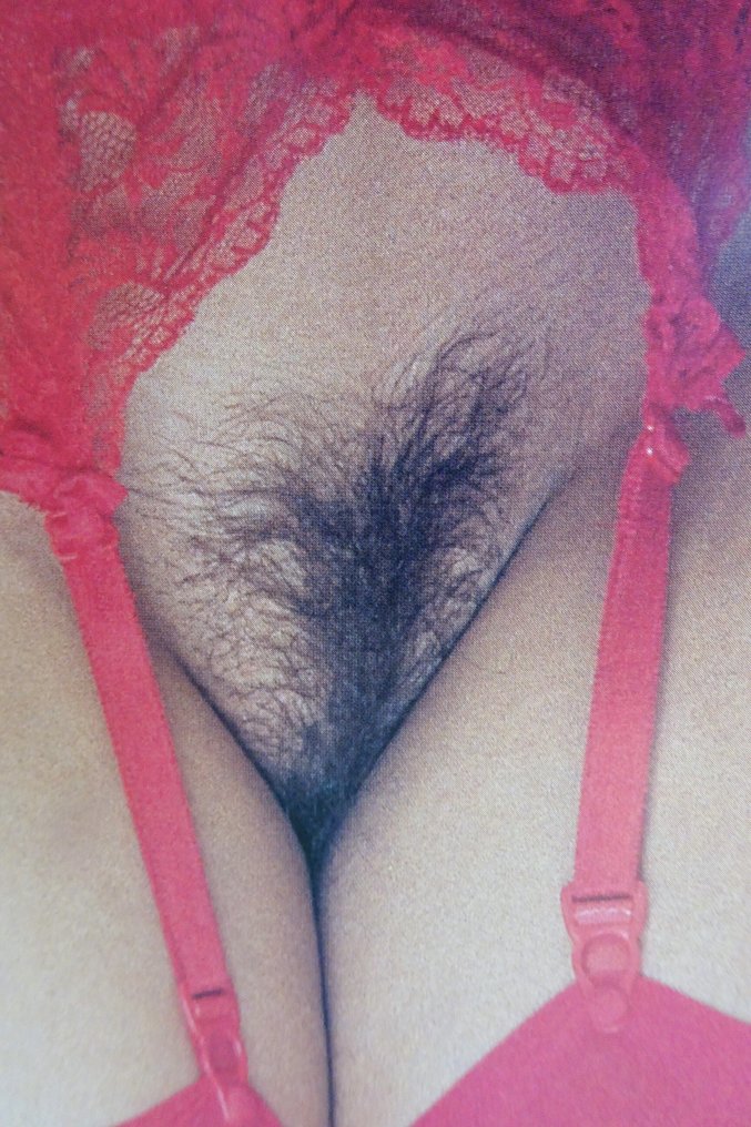 Kirsten Imrie ( Signed Print) / Stephen Hicks & Leslie Turtle - Greatest Collection - Special Issue with Signed Print - 140 pages -  Fine Copy - 1999 #1.0