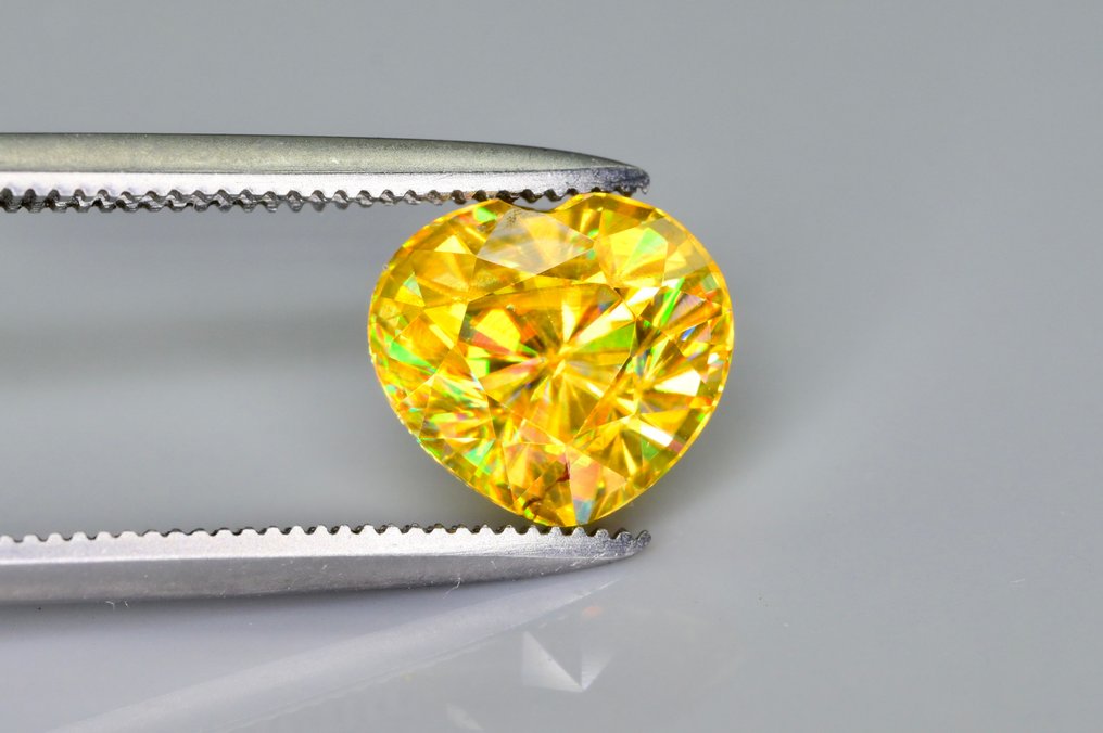 1 pcs 黃色, 綠色 榍石 - 2.25 ct - 國際有色寶石協會 (ICA GemLab) - 充满火焰锆石 #3.2