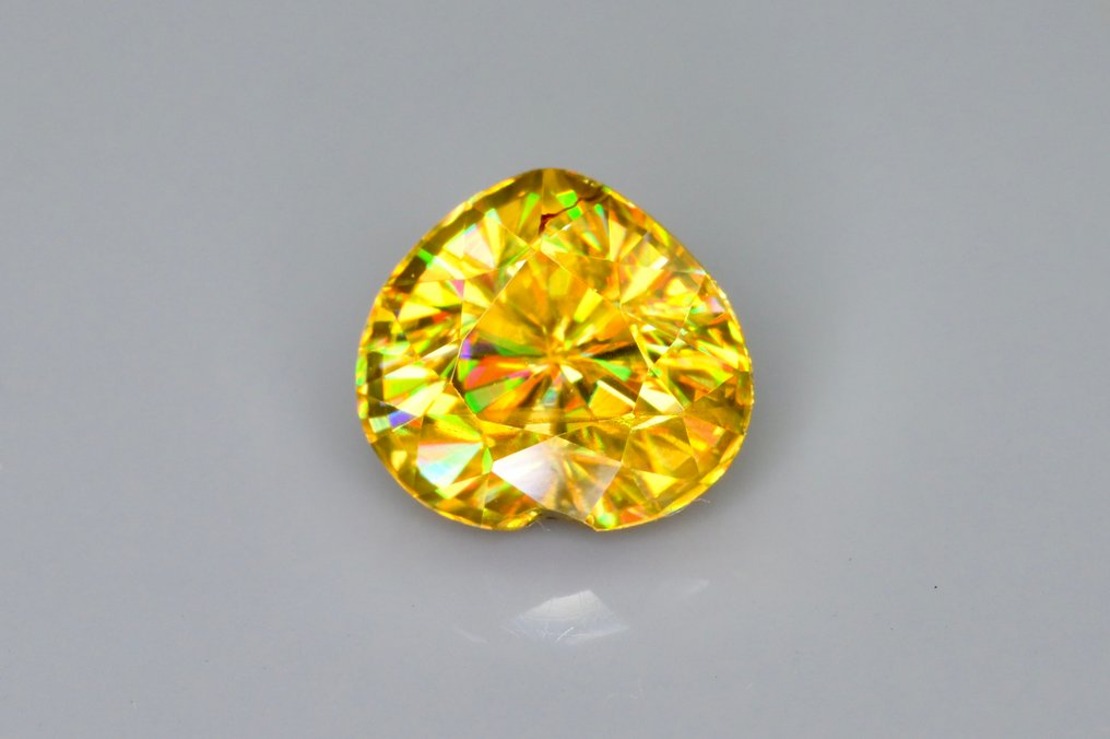 1 pcs 黃色, 綠色 榍石 - 2.25 ct - 國際有色寶石協會 (ICA GemLab) - 充满火焰锆石 #1.0