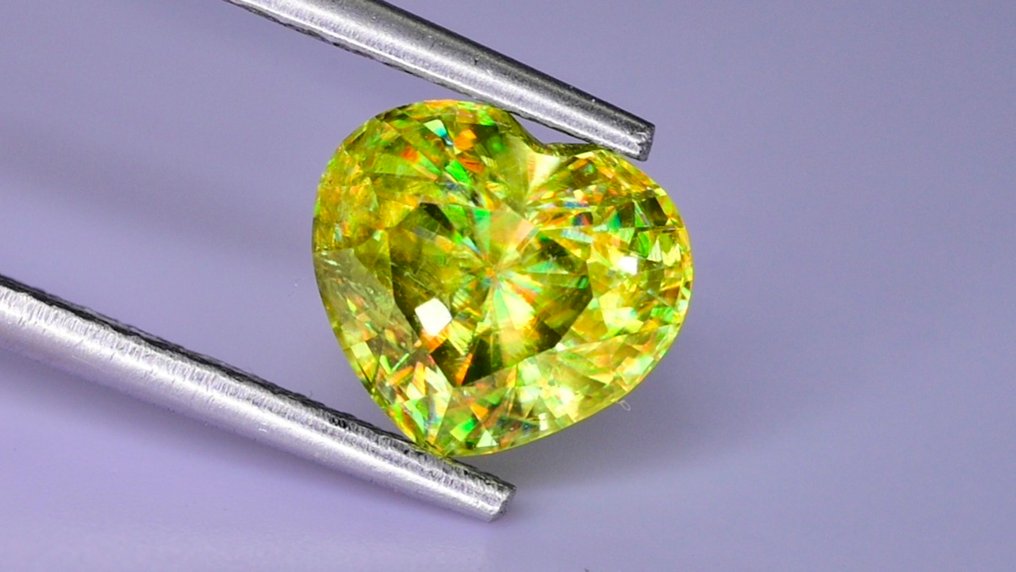 1 pcs Jaune, Vert Sphène - 2.23 ct - International Colored Gemstone Association (ICA GemLab) - Entouré de feu Sphène #2.1