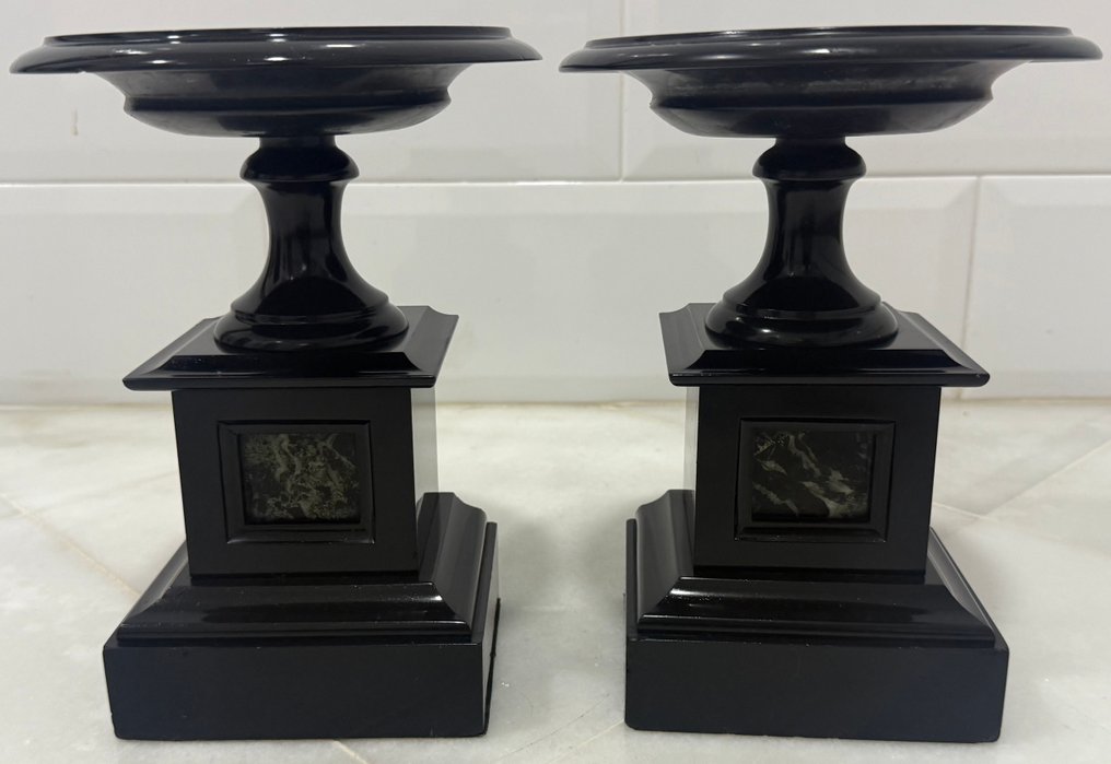 Dekorativ prydnad (2) - Frankrike #1.0