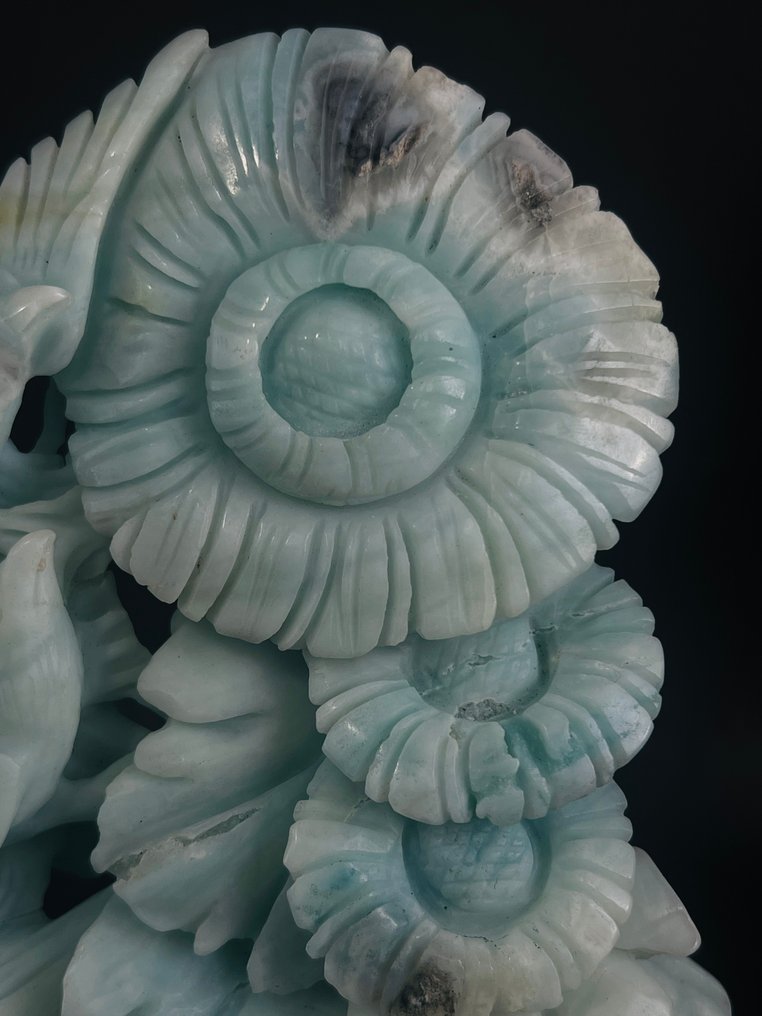 亚马逊石雕刻——花丛中的活泼鸟 手工制作的自然场景 - 高度: 175 mm - 宽度: 120 mm- 712 g - (1) #4.3